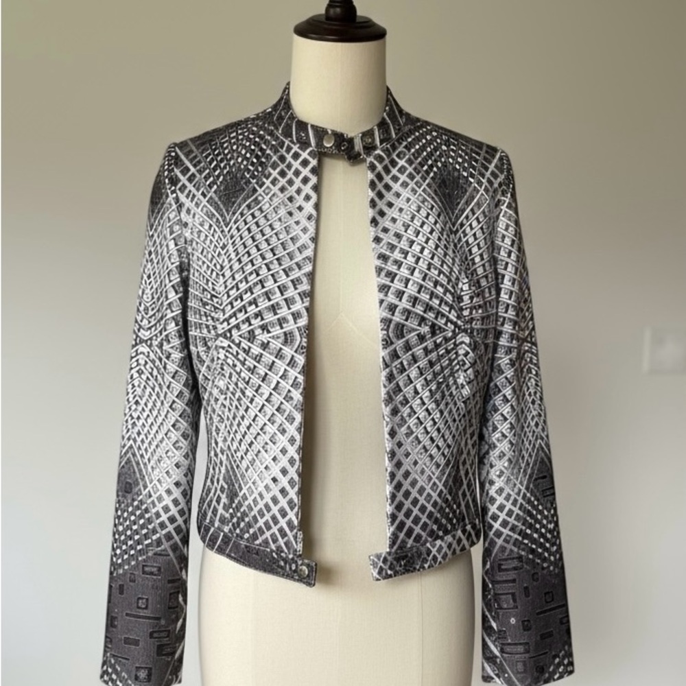 Alberto Makali Black & White Geometric Cropped Jacket – Size 8